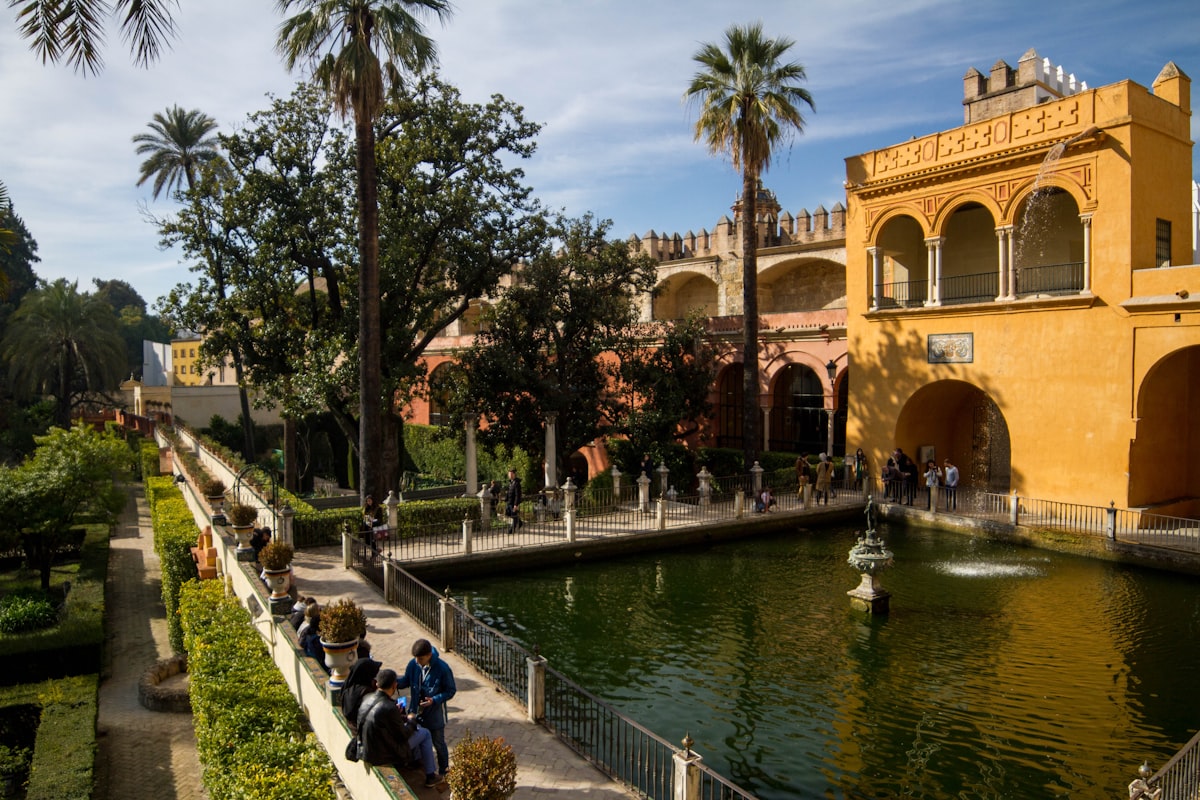 Alcázar gardens with Giralda tower