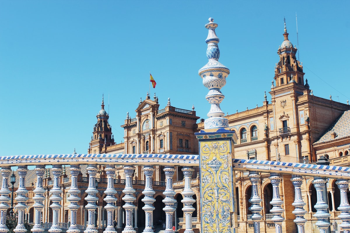 Plaza de España canal at golden hour